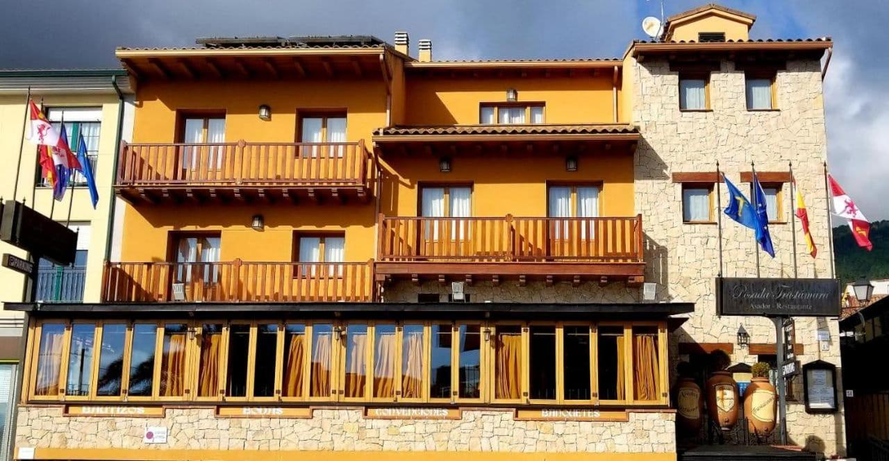 Posada Trastamara Piedralaves Kültér fotó