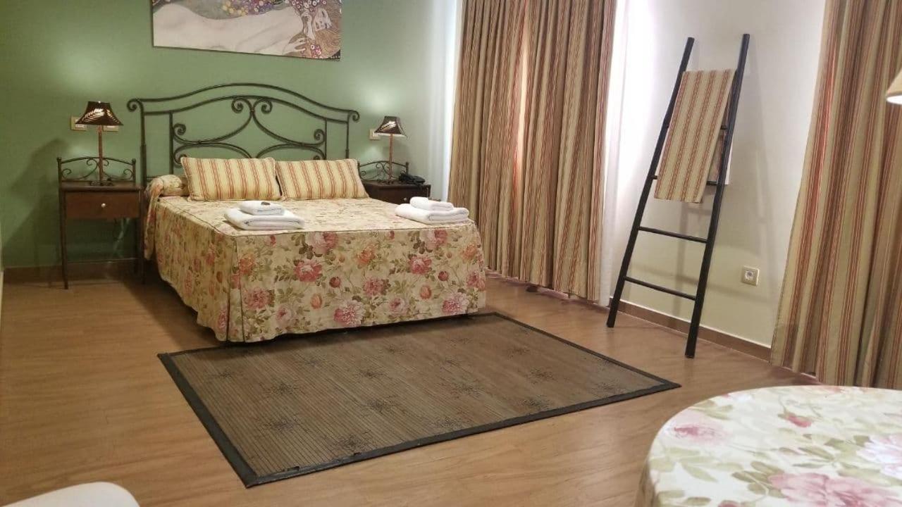 Posada Trastamara Piedralaves Kültér fotó