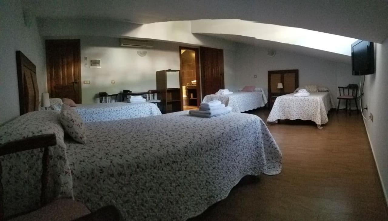 Posada Trastamara Piedralaves Kültér fotó